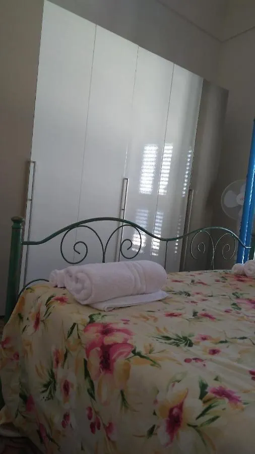 The Twins Rooms In Marettimo 1 Maison d'hôtes