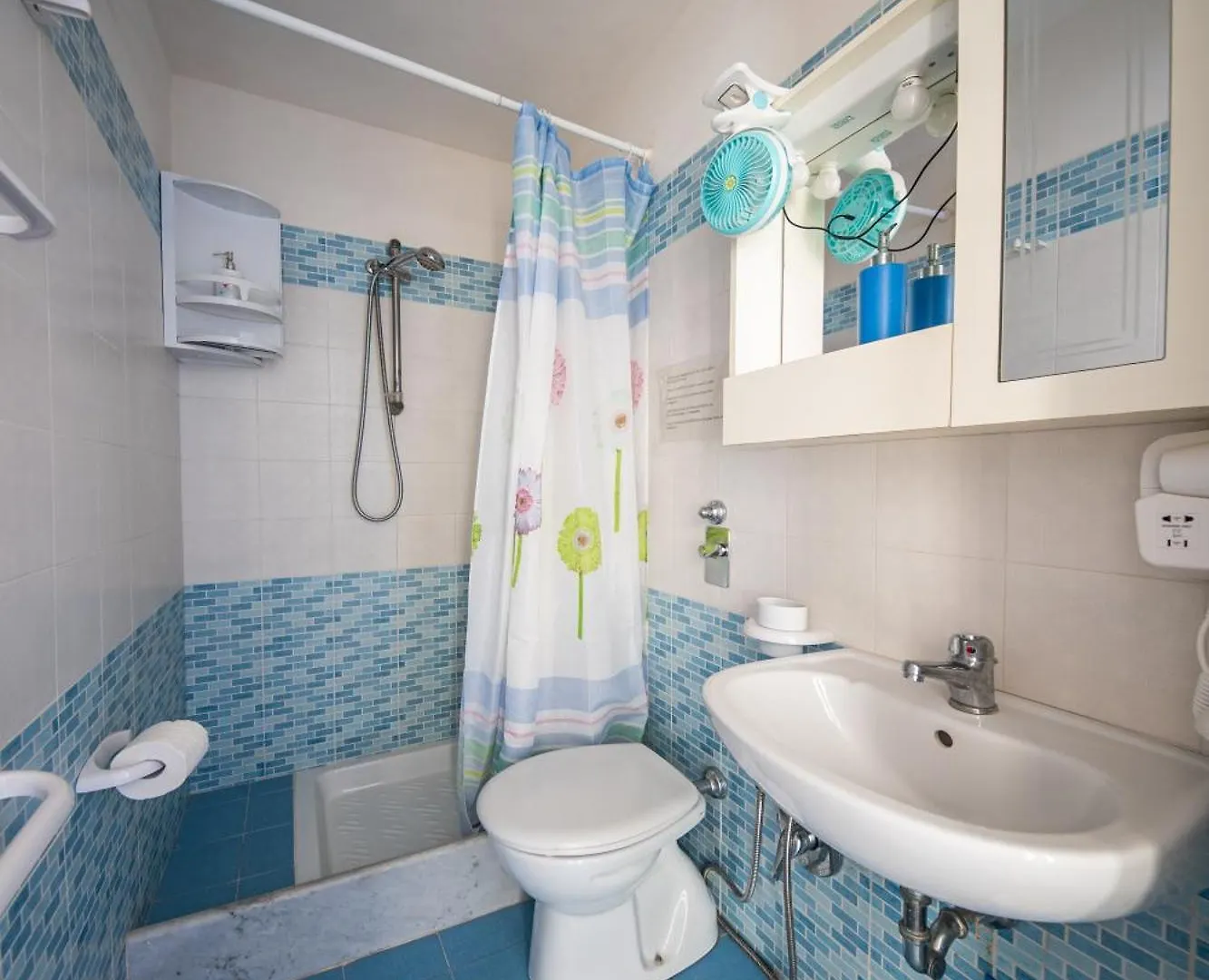 The Twins Rooms In Marettimo 1