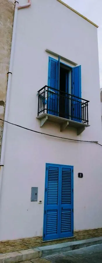 The Twins Rooms In Marettimo 1 Italie